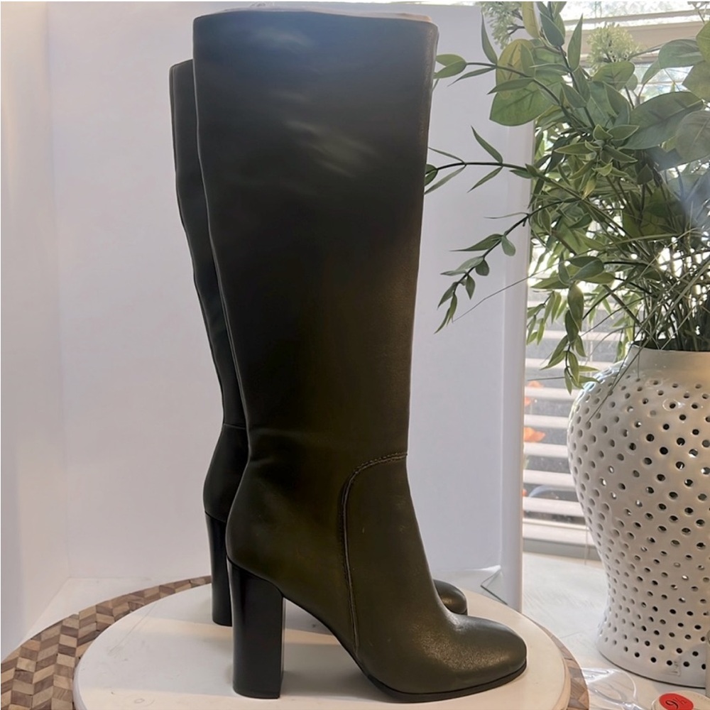 Kenneth Cole NY Dark Green Justin Leather Knee High Boots 7.5. NWOT